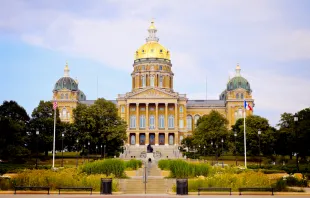 Iowa State Capitol building in Des Moines. Credit: Henryk Sadura / Shutterstock.